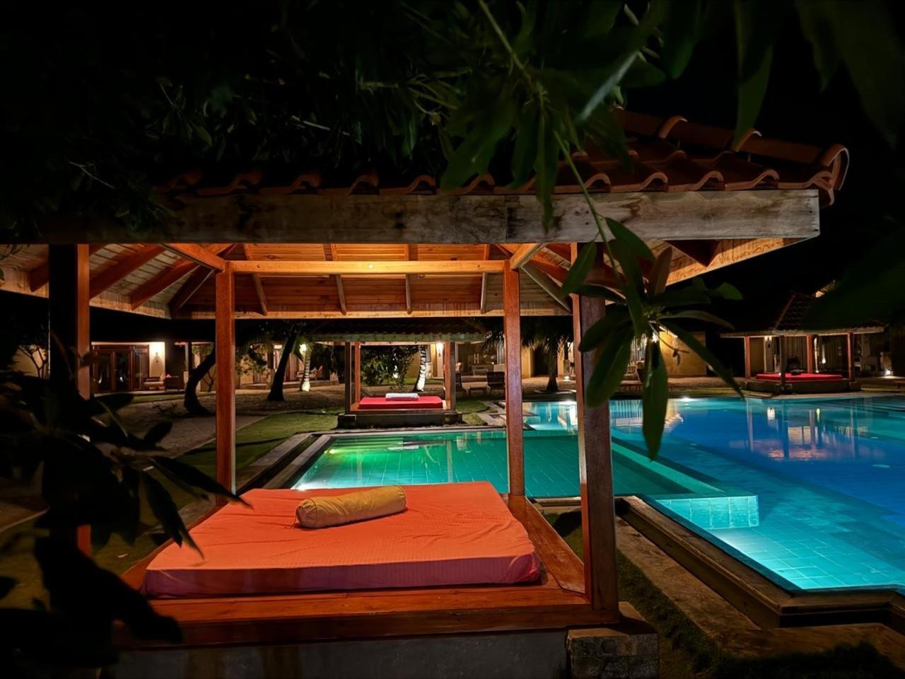 Blue Waves Kite Surfing Beach Resort Kalpitiya Exterior photo